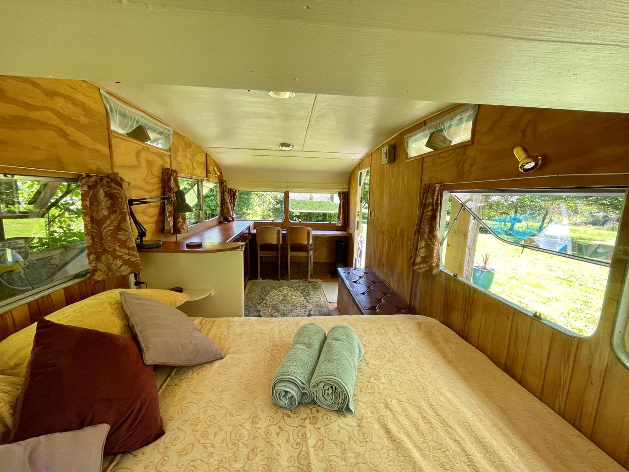 River Song Retreat Golden Bay Такака Экстерьер фото